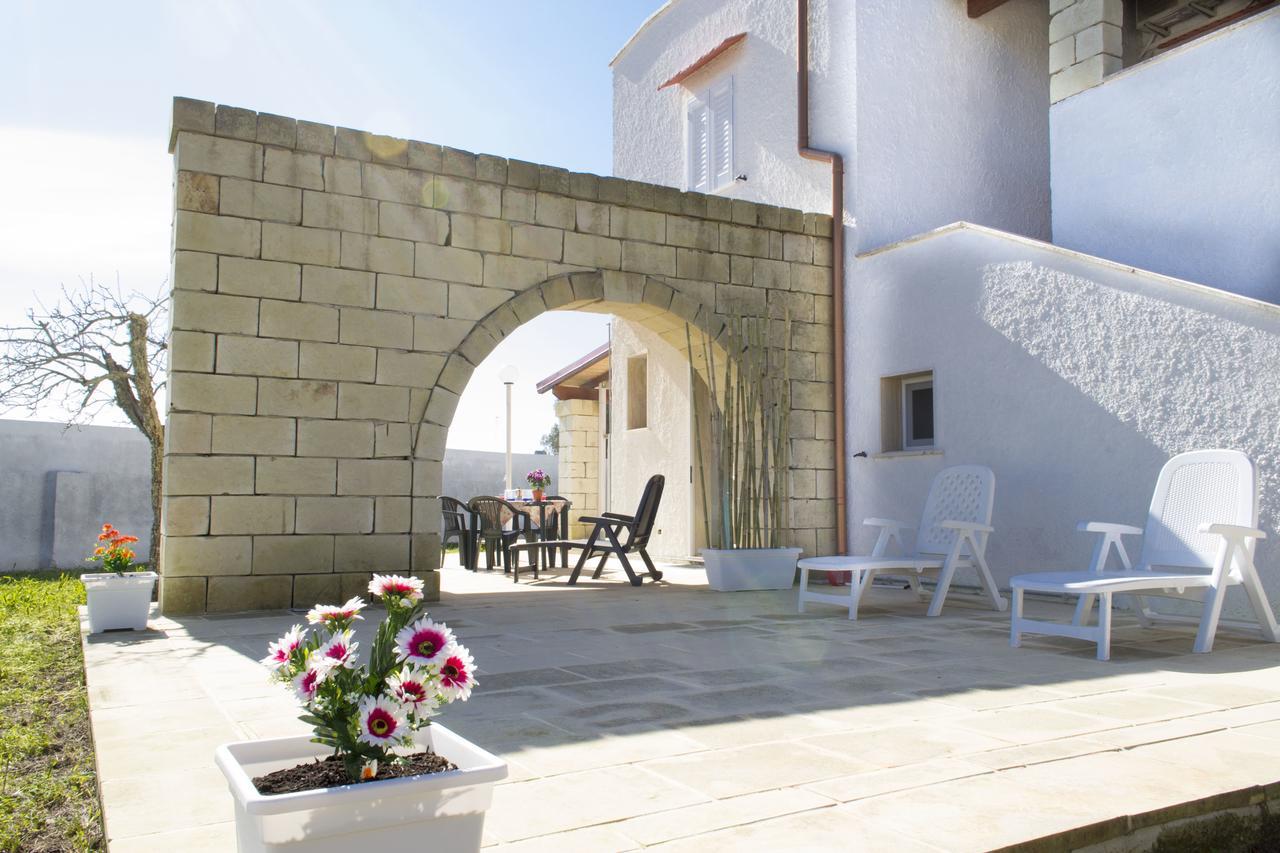 Villa Cisterna - Direzione Salento 新福卡 外观 照片